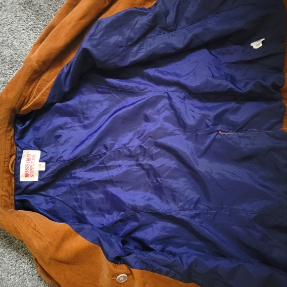 Sold - Picture 6 of 11